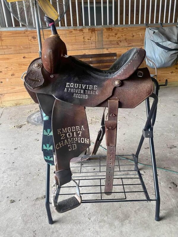 Buy 14'' Used Double J Pro Saddle - Image 2